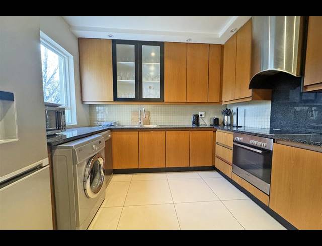 3 BEDROOM APARTMENT FOR SALE IN SANDOWN